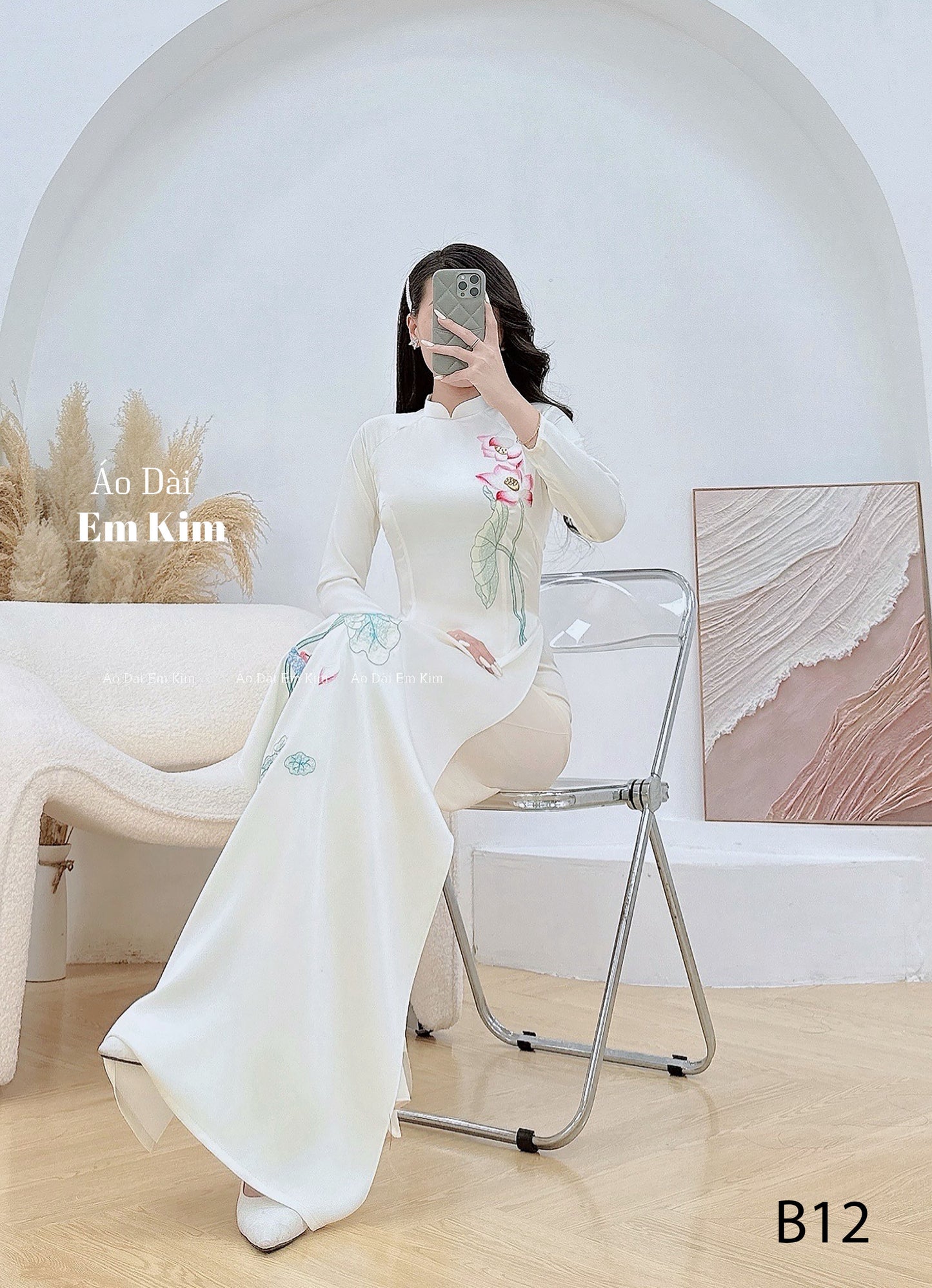 Sen trang  Ao Dai Theu B12