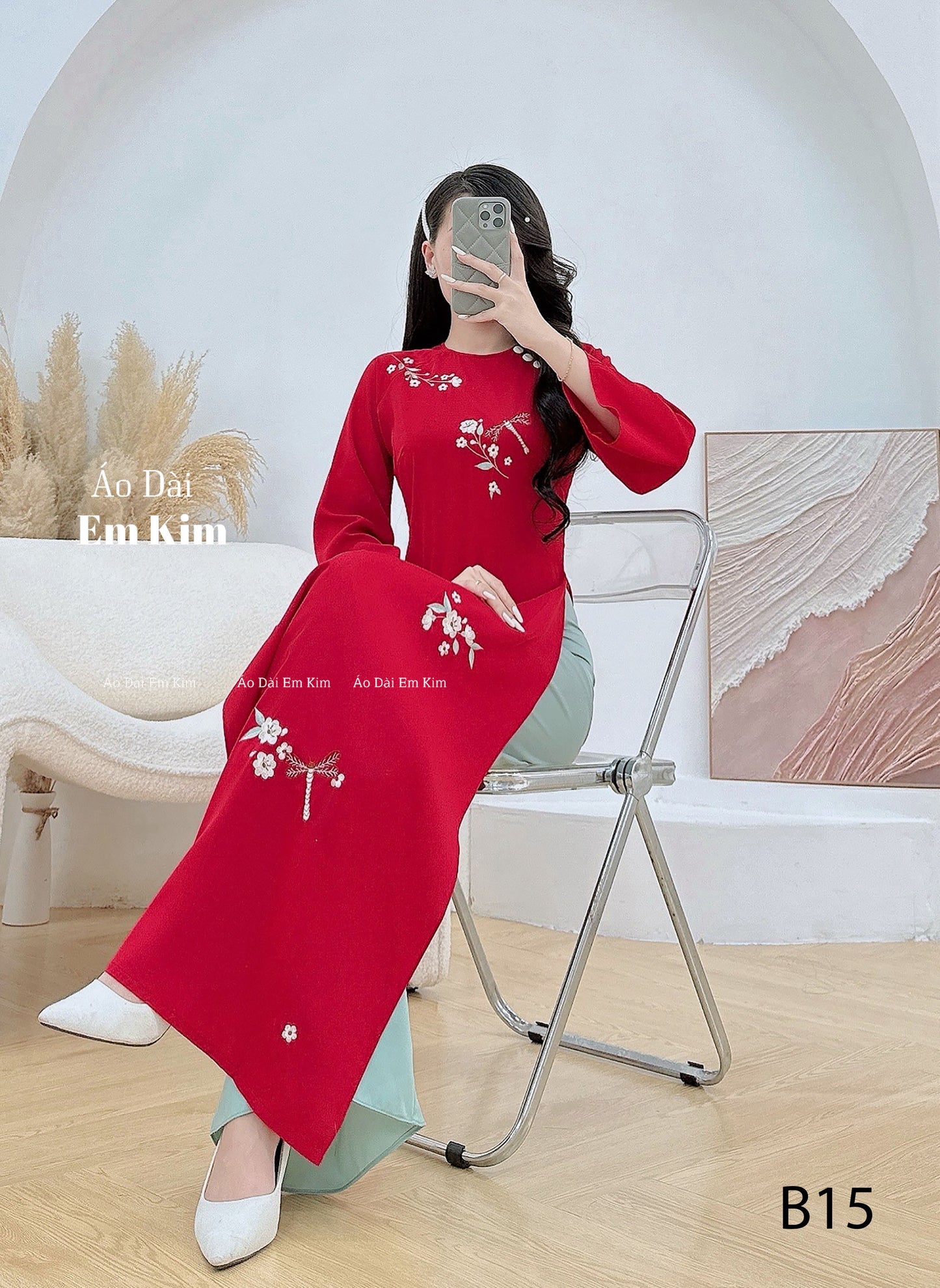 Red Embroidery Ao Dai Cach Tan |B15