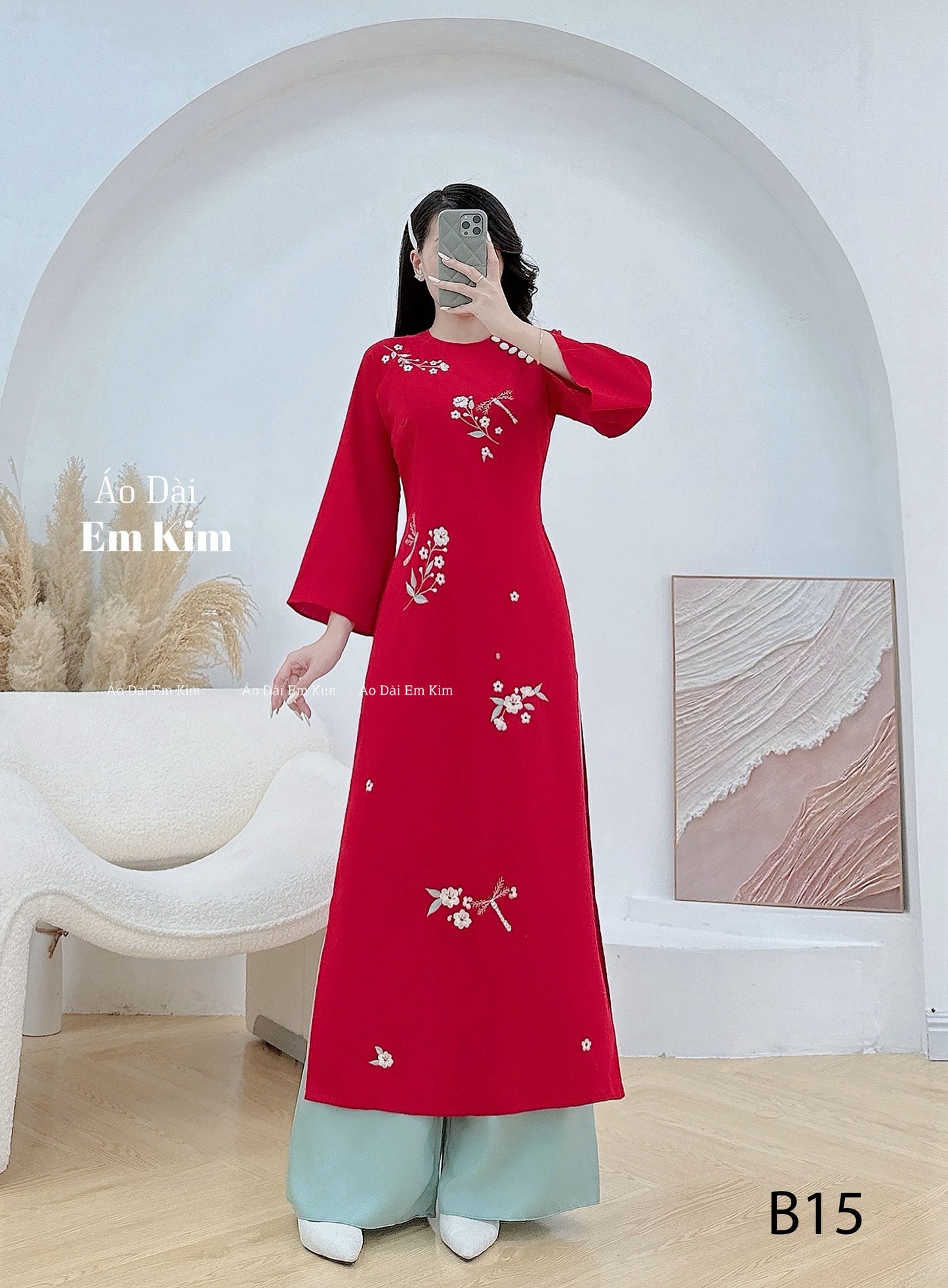 Red Embroidery Ao Dai Cach Tan |B15