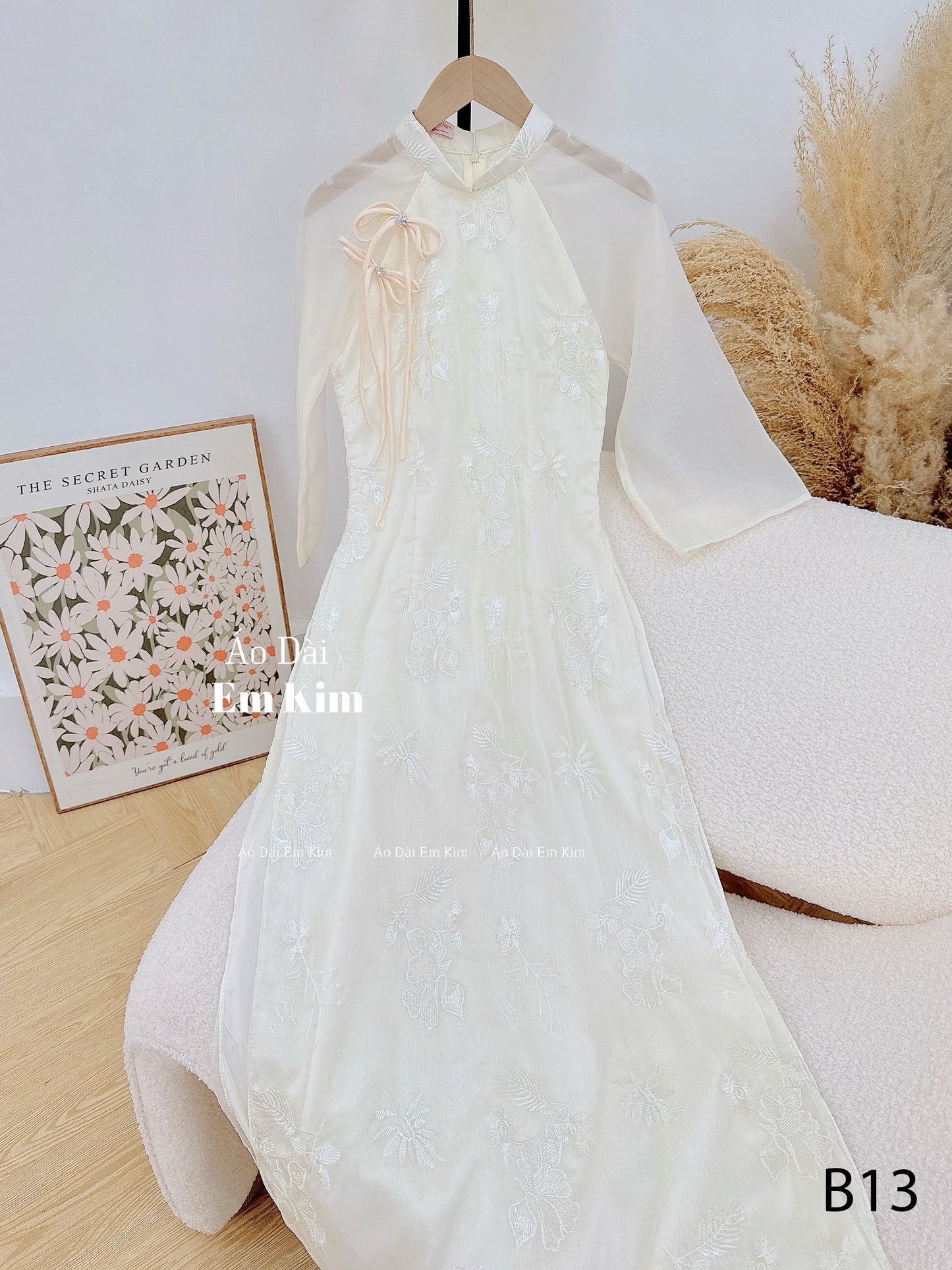 Cream Ao Dai To with Bow |B13