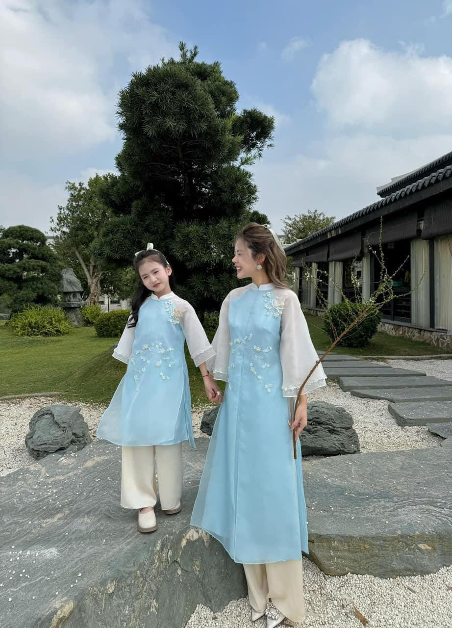 Blue Mommy and daughter Matching Ao Dai Set đính kết| Pre-made Modern Ao Dai Vietnam| Ao Dai women| Ao dai for girls| Lunar New Year| Kids