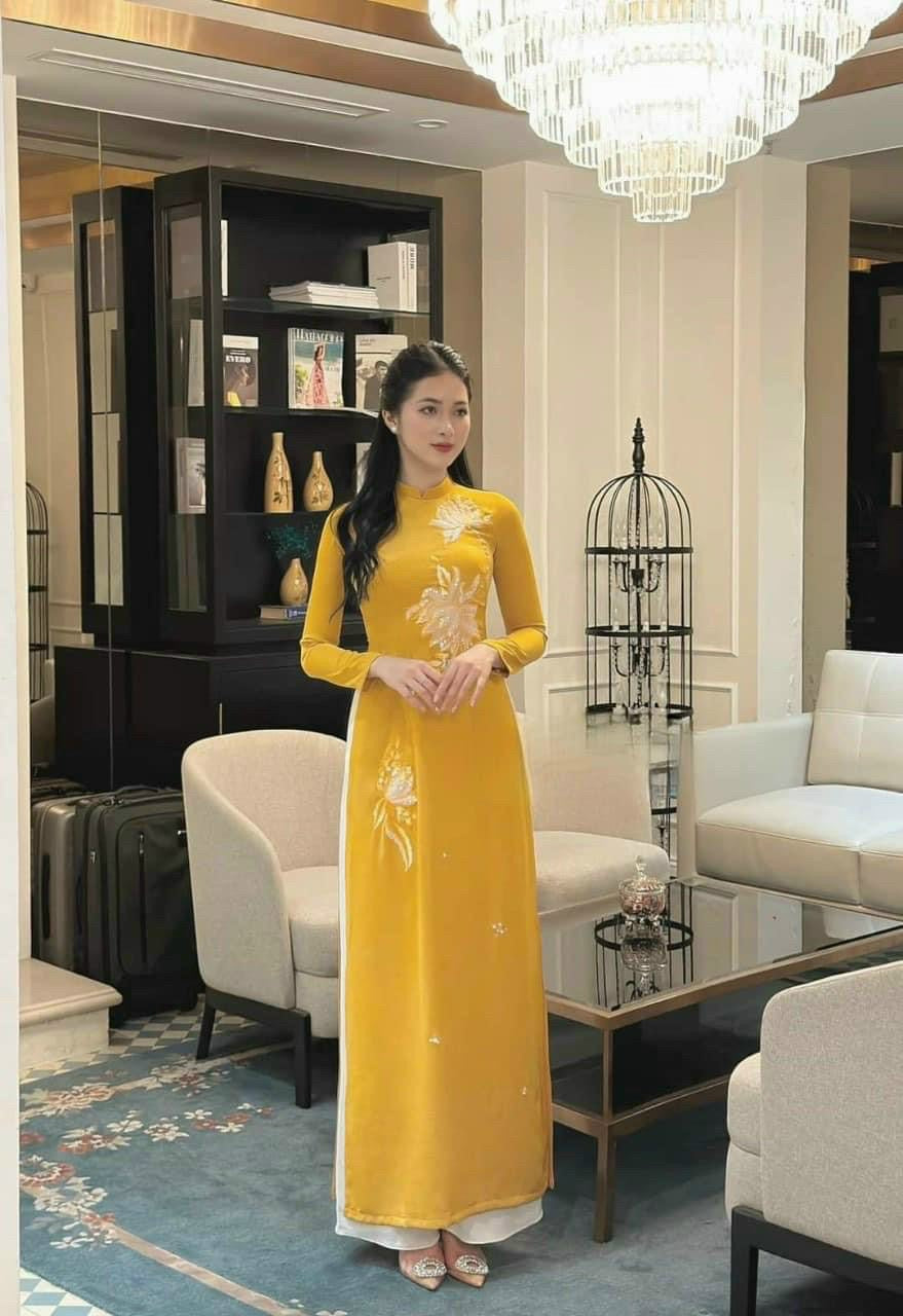 Yellow ao dai hotsell